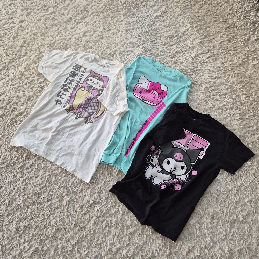 ☆5/$15☆Sanrio & Bananya Graphic Tee Bundle|Size S&M|Kuromi, Hello Kitty, Bananya